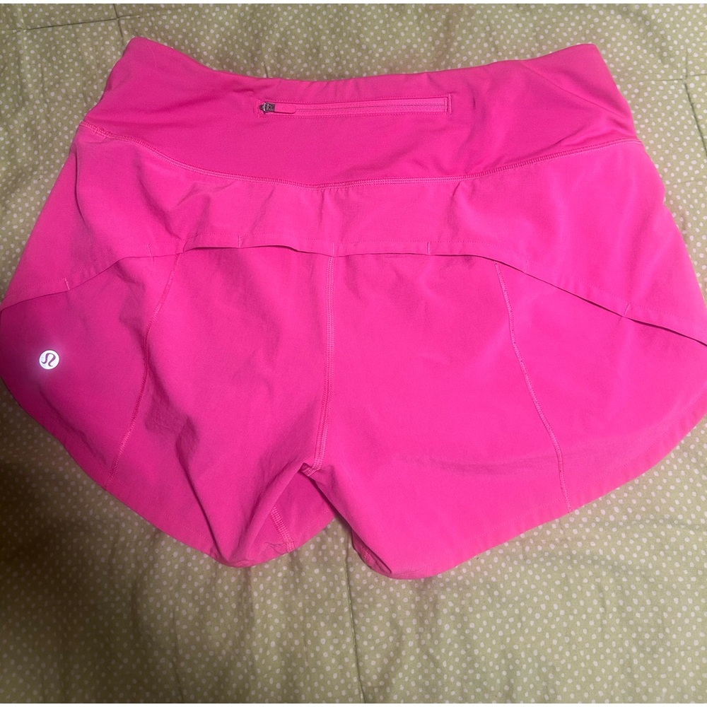 Lululemon Speed Up shorts in pink